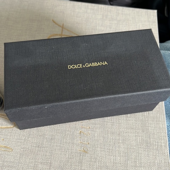 Dolce & Gabbana sunglasses worn once - Picture 6 of 6